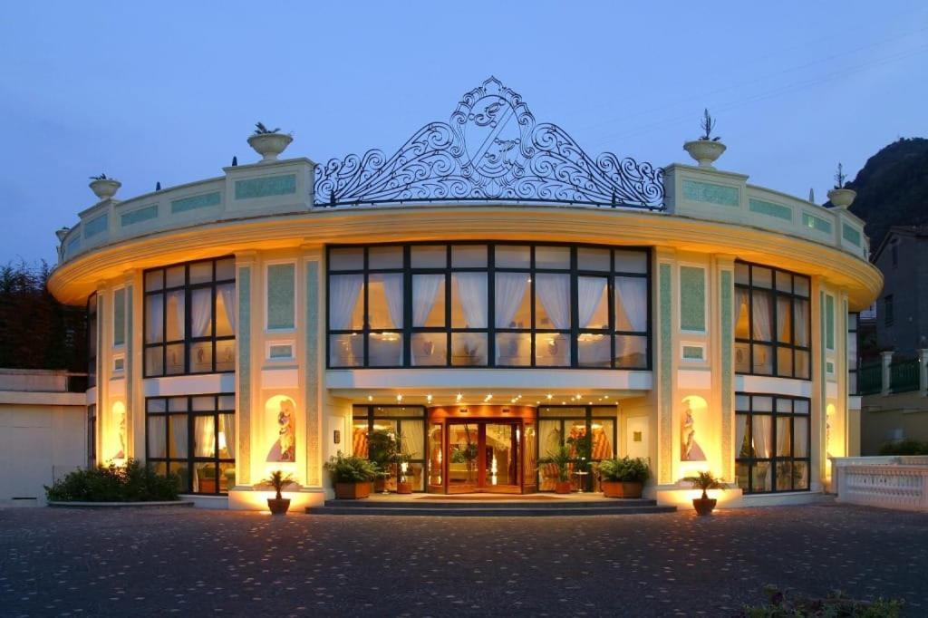 Grand Hotel La Pace Sant'Agnello Exterior foto