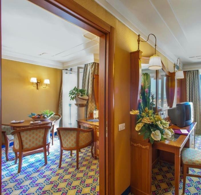 Grand Hotel La Pace Sant'Agnello Exterior foto