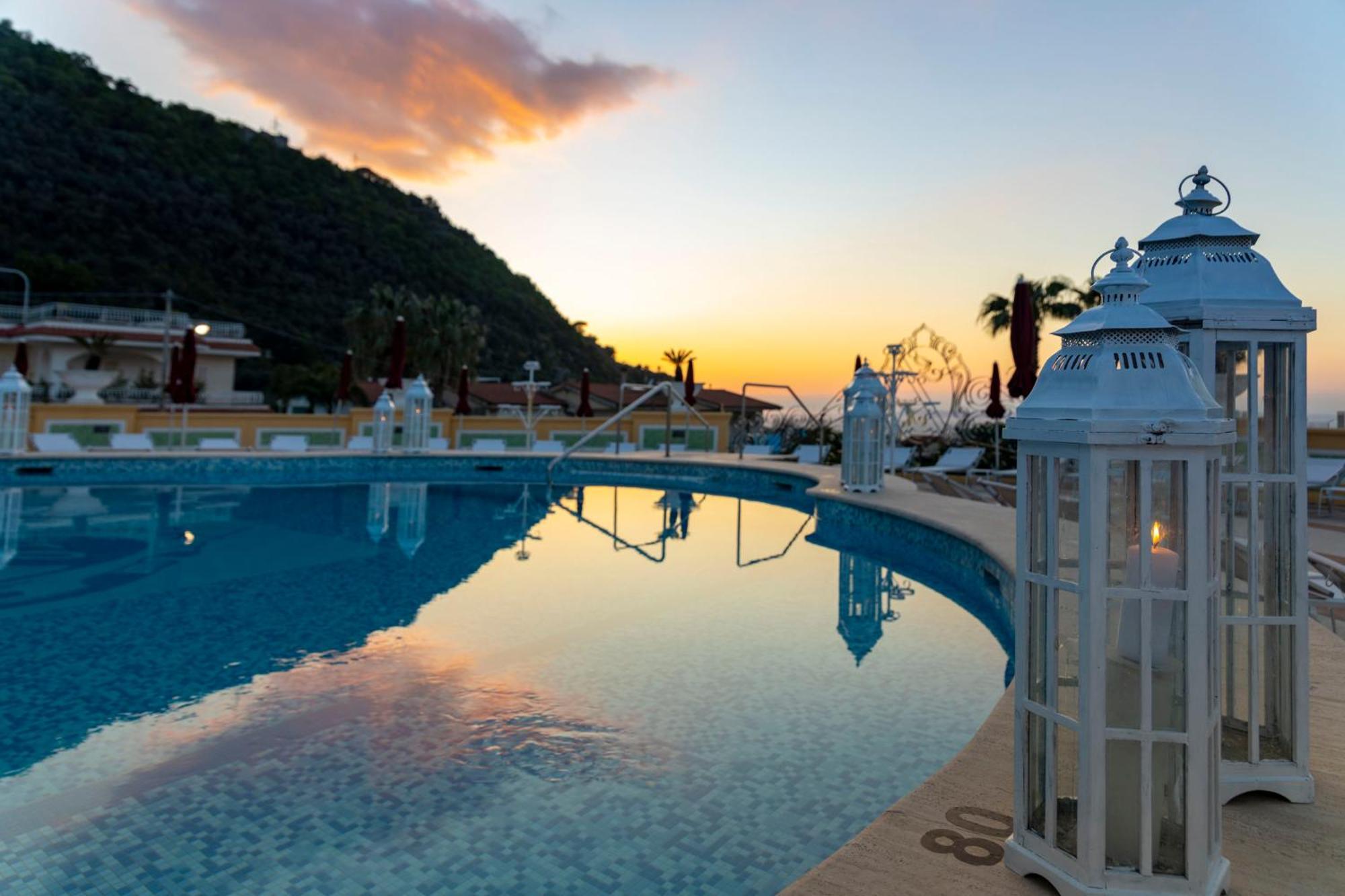 Grand Hotel La Pace Sant'Agnello Exterior foto
