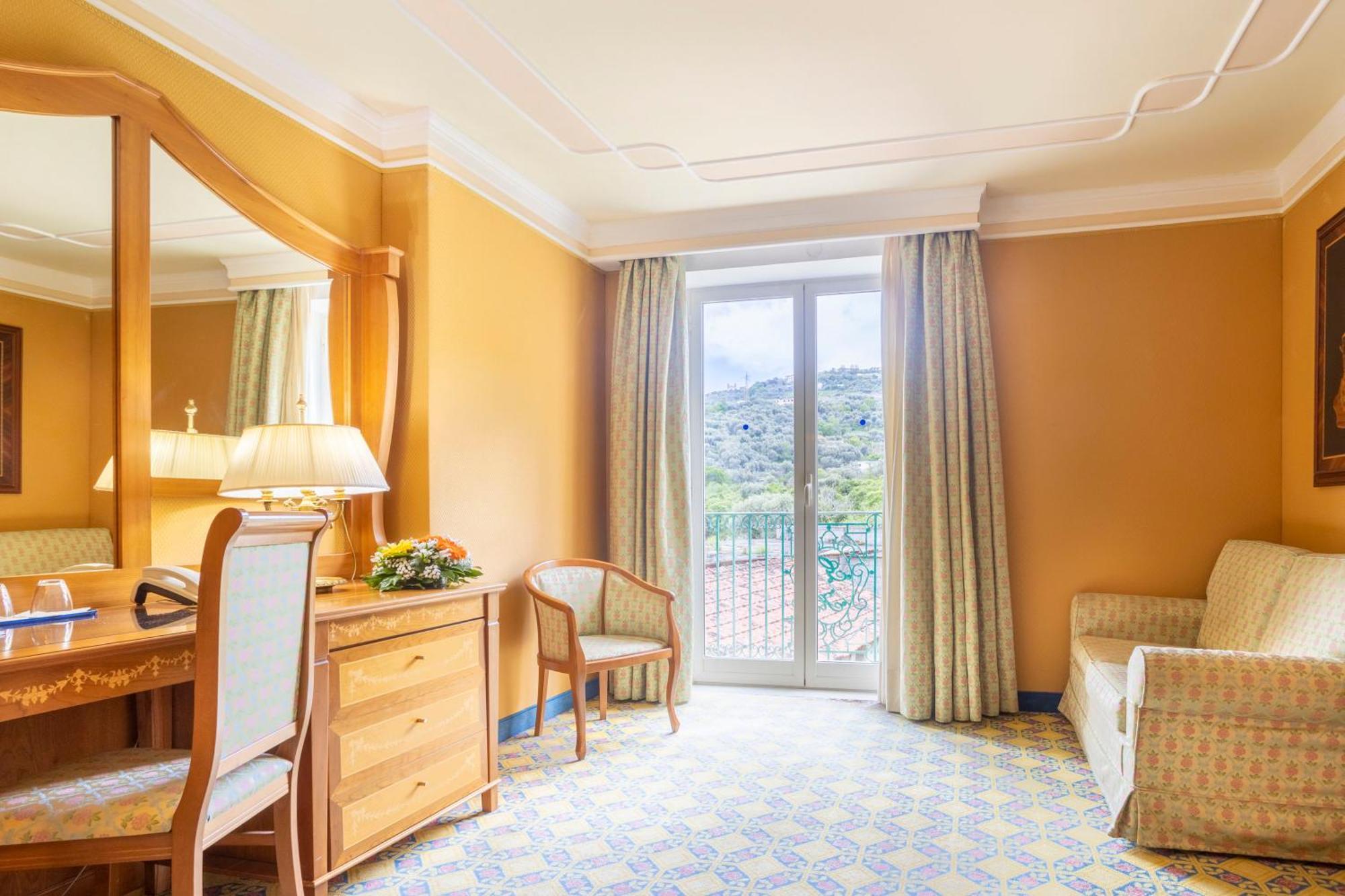 Grand Hotel La Pace Sant'Agnello Exterior foto