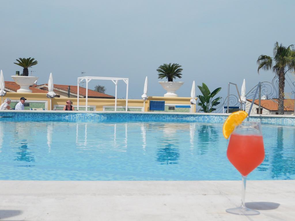 Grand Hotel La Pace Sant'Agnello Exterior foto